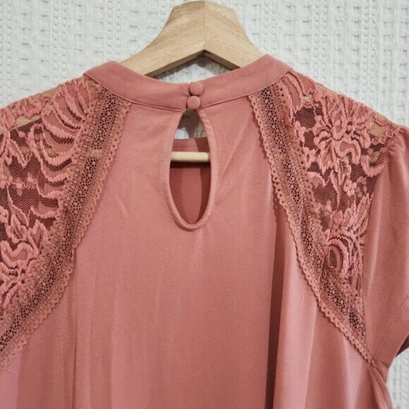 Torrid Plus Size Peach Studio Crepe Jersey Mock Neck Lace Inset Top 0X - Picture 7 of 13